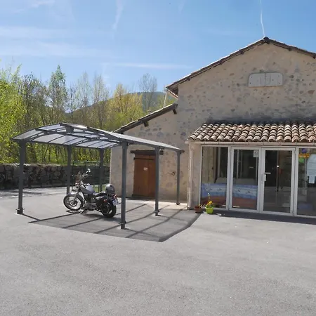 L'oustaou Hostel Castellane