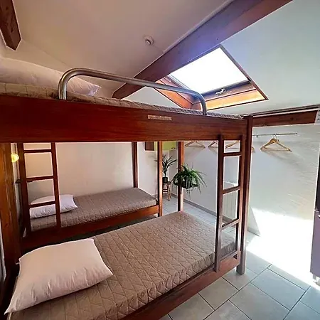 L'oustaou Hostel