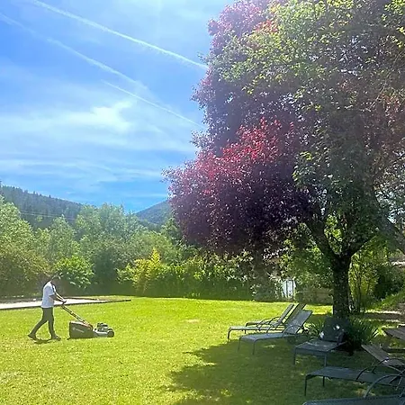L'oustaou Hostel *