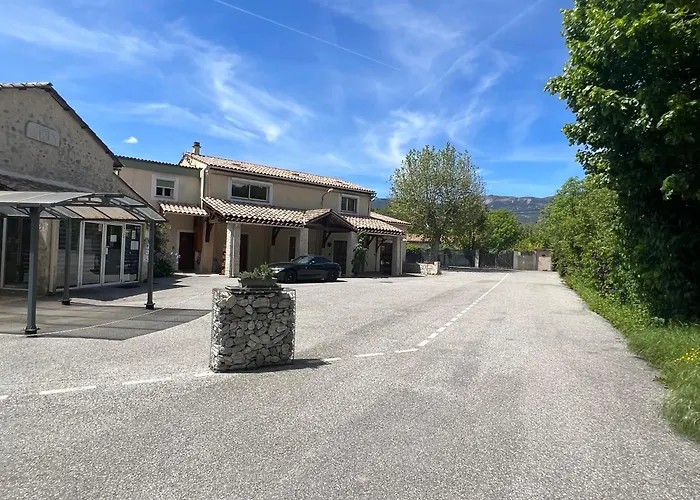 Auberge de jeunesse L'oustaou