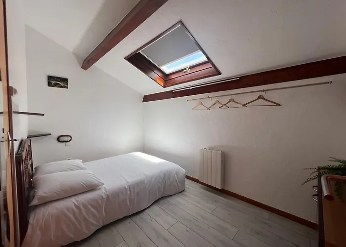 Auberge de jeunesse L'oustaou *